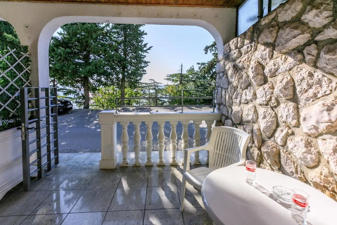 Antak Apartment Dramalj