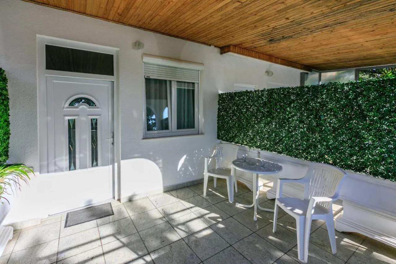 Antak Apartment Dramalj 0*,  Croatia