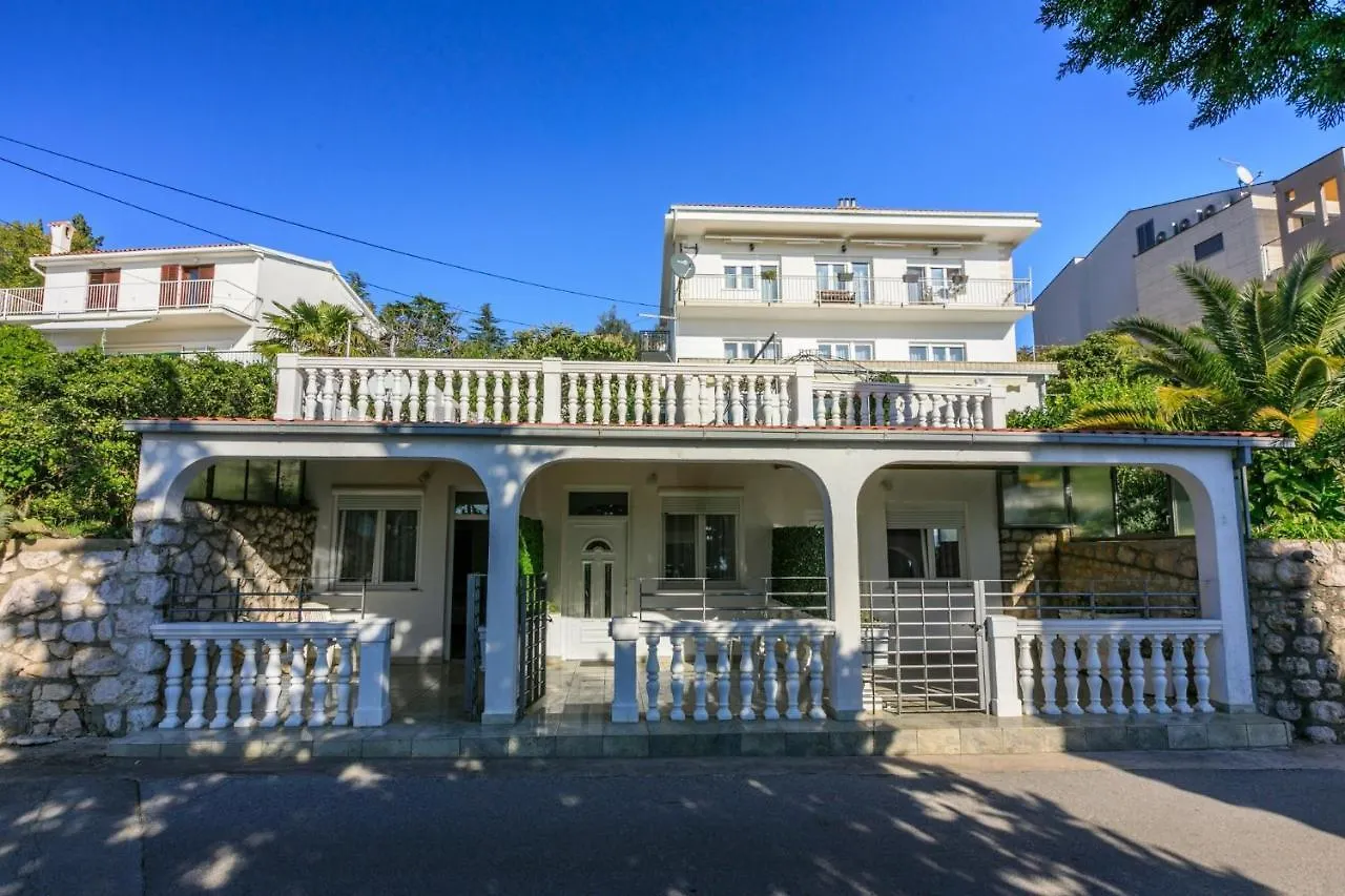 Antak Apartment Dramalj Croatia